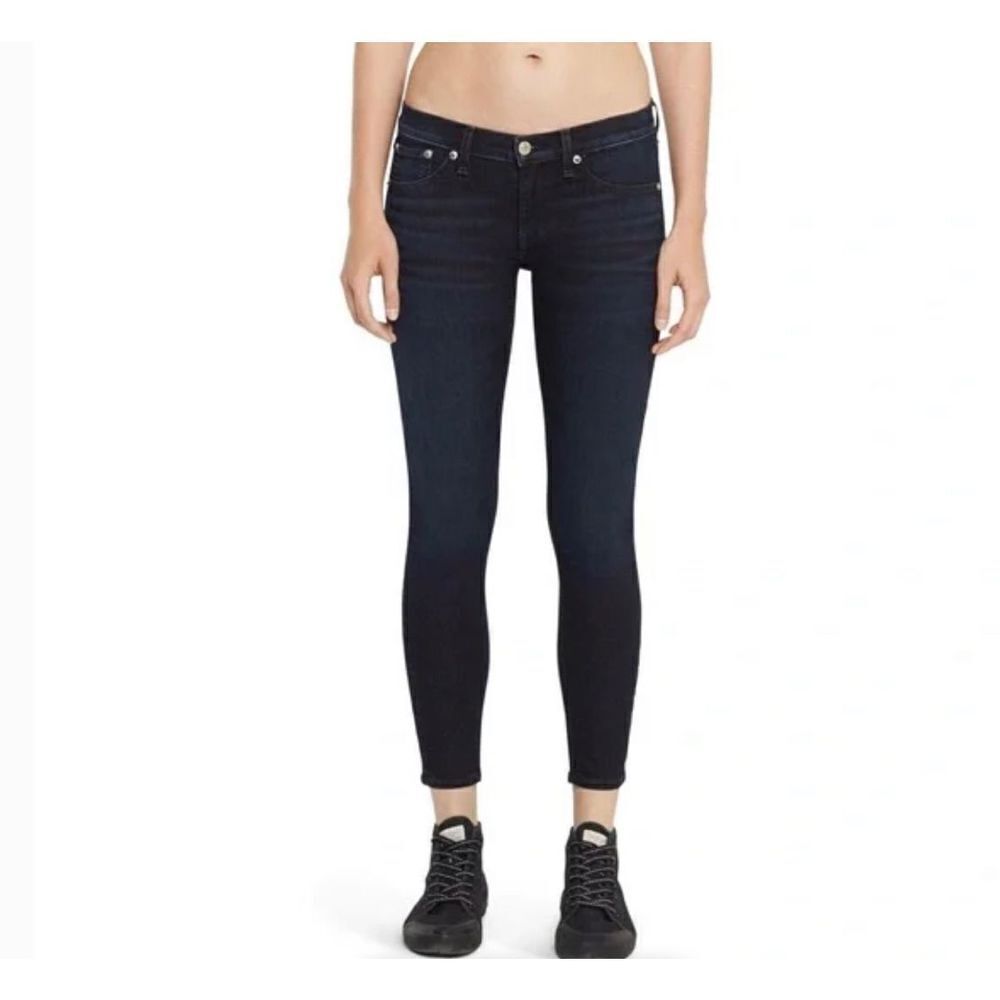 Rag & Bone skinny Capri in Marlowe wash Size 27
